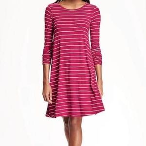 Red white and Stripes Swing Dress with long sleeves Old Navy Women's size medium